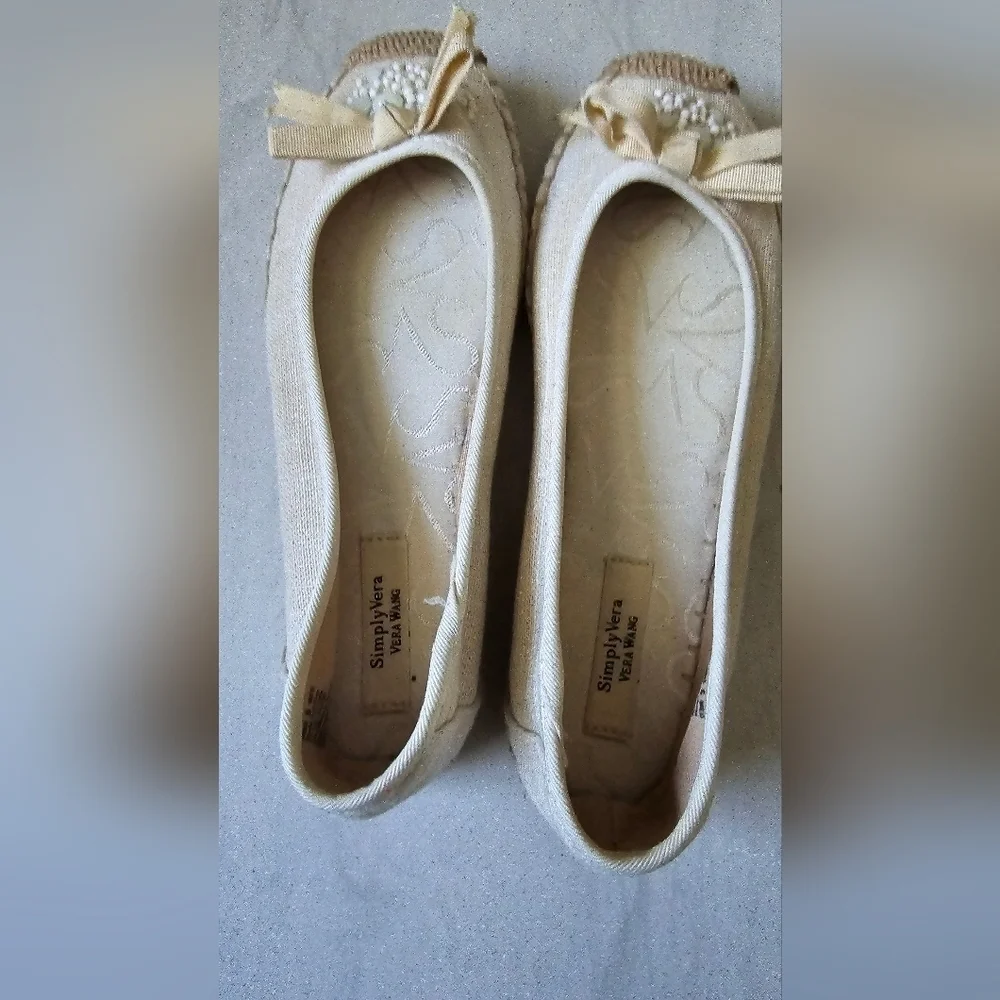 Simply Vera Wang Women's shoes size 6